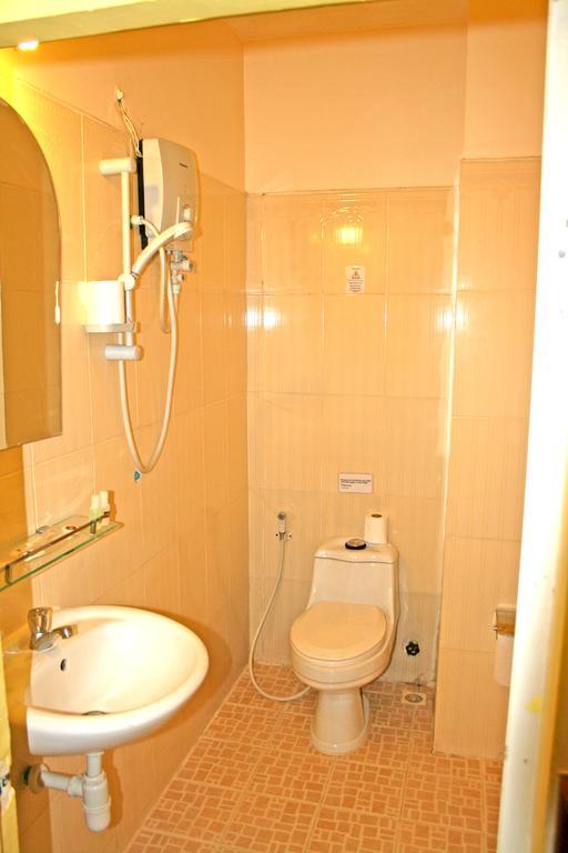 Firefly Guesthouse - The Berlin Angkor Siem Reap Rom bilde