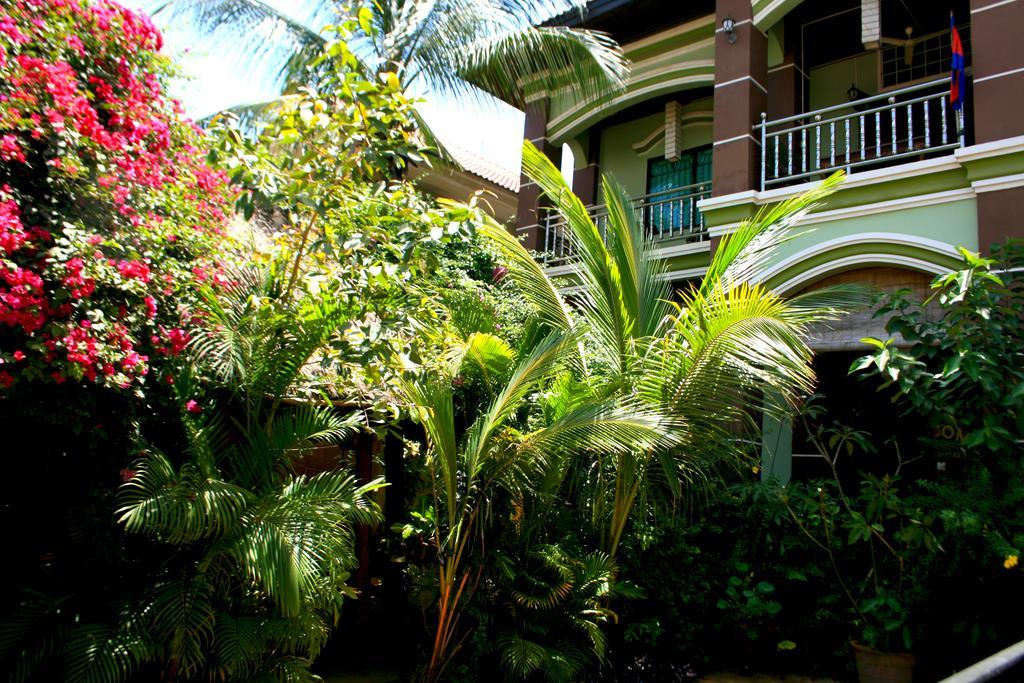 Firefly Guesthouse - The Berlin Angkor Siem Reap Eksteriør bilde