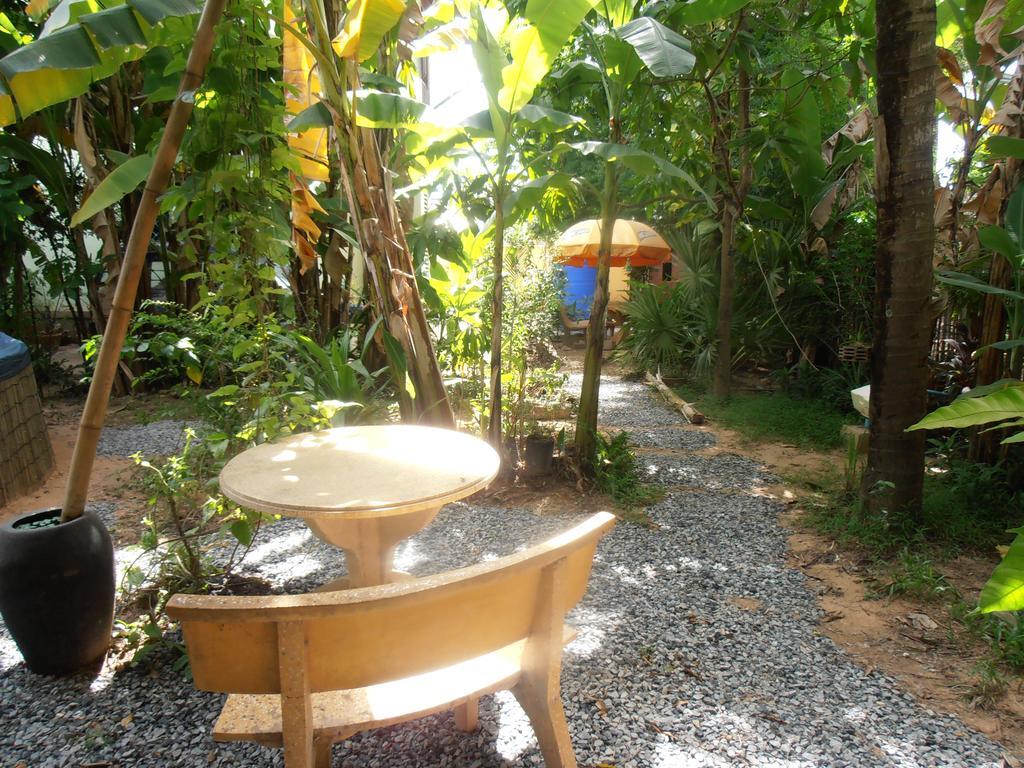 Firefly Guesthouse - The Berlin Angkor Siem Reap Eksteriør bilde